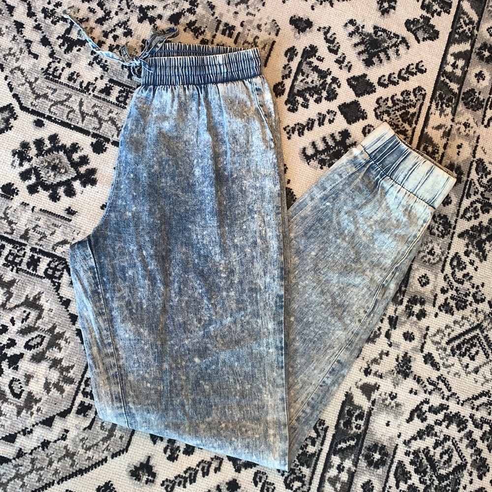 LOLO JEANS Bleach Washed Jean Joggers